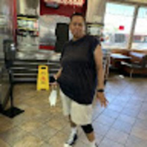 Meet your Posher, Lorena